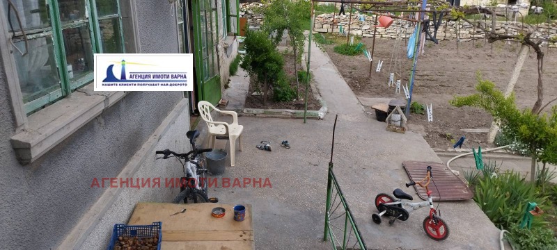 Продава КЪЩА, с. Неофит Рилски, област Варна, снимка 2 - Къщи - 40875606