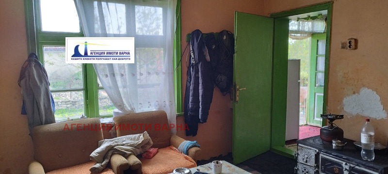 Продава КЪЩА, с. Неофит Рилски, област Варна, снимка 13 - Къщи - 40875606