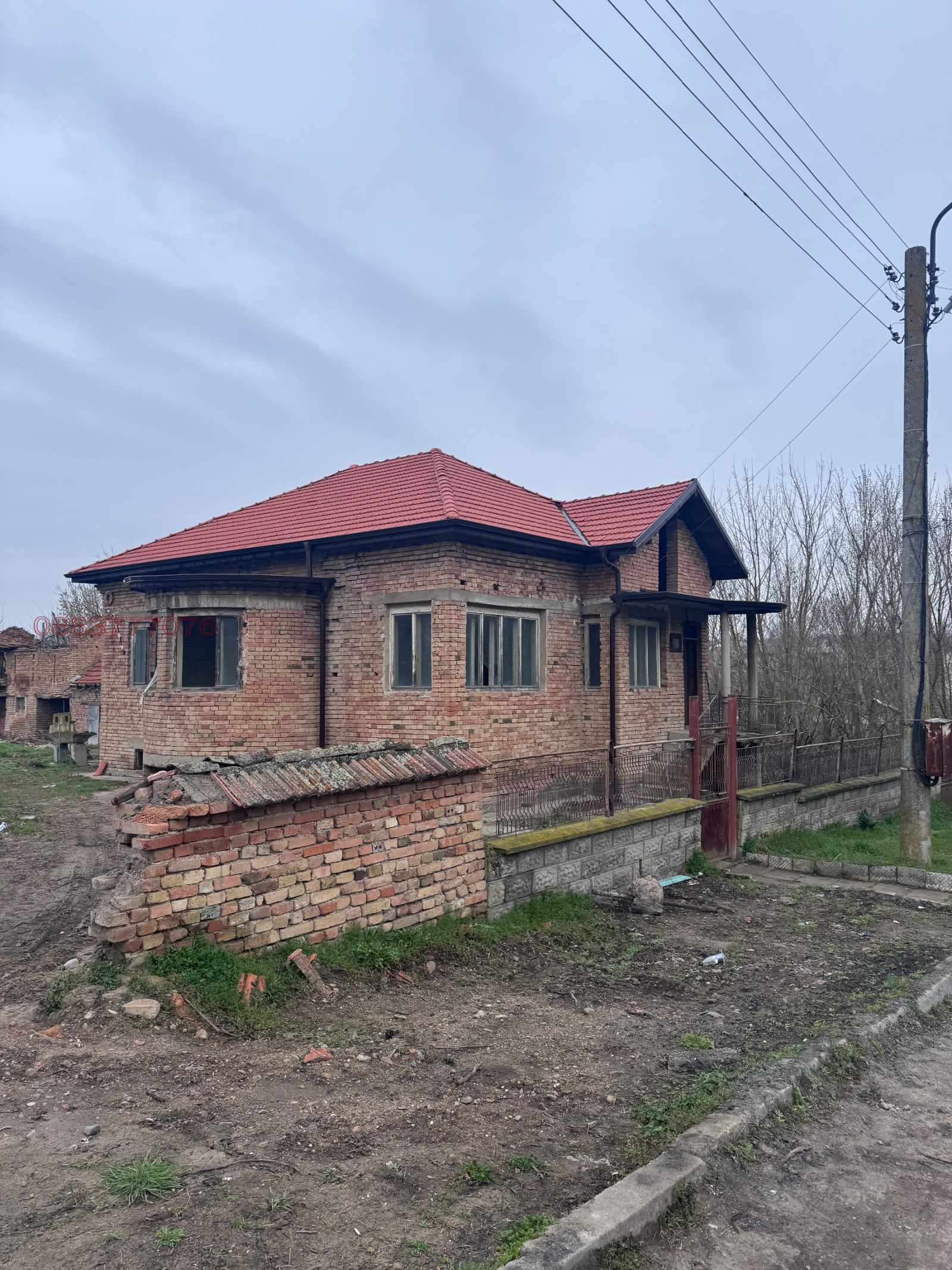 Продава МНОГОСТАЕН, с. Горна Митрополия, област Плевен