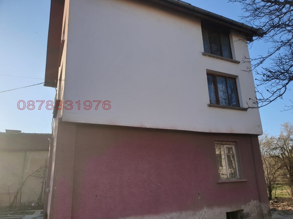 Продава КЪЩА, гр. София, с. Волуяк, снимка 8 - Къщи - 54071372