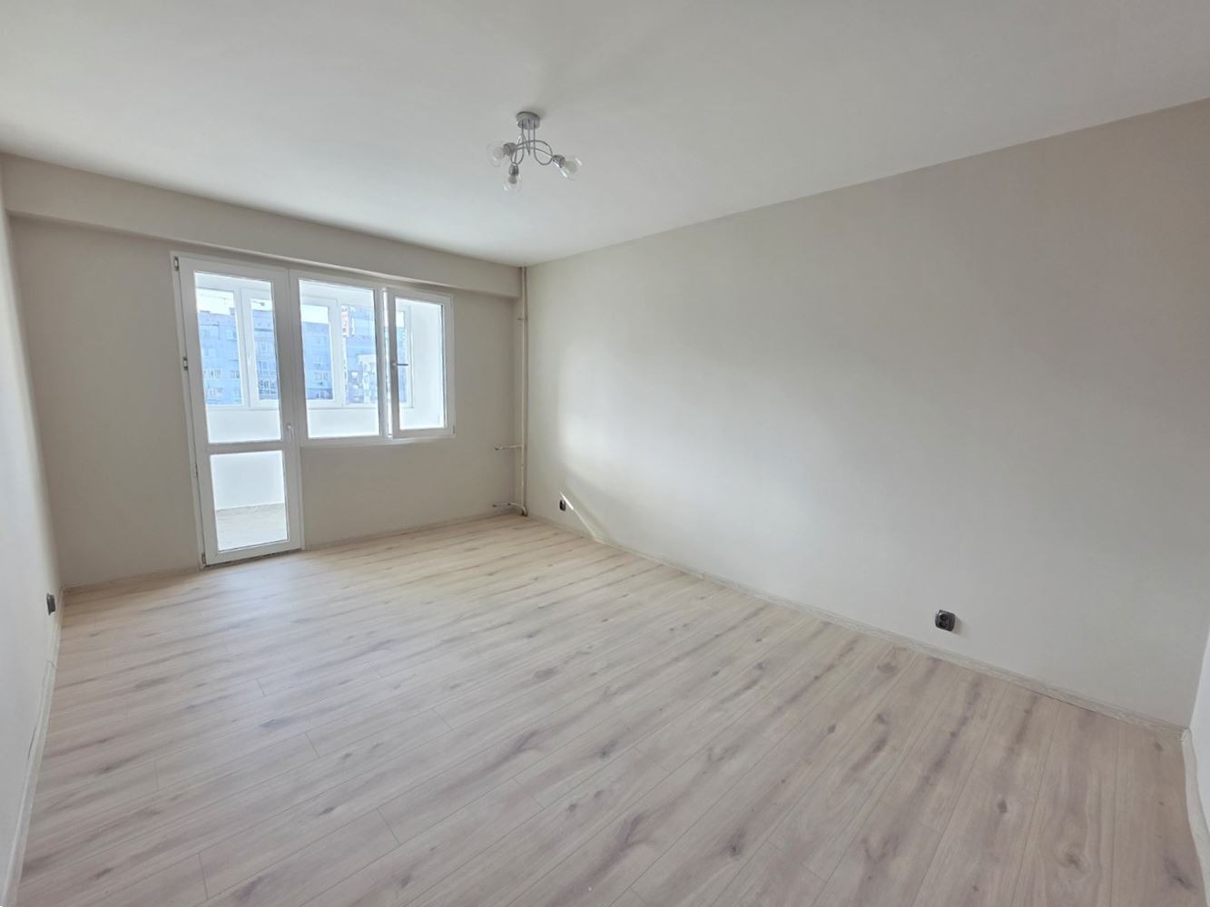 ������� 3-����� | Imot.bg � ����������� 8