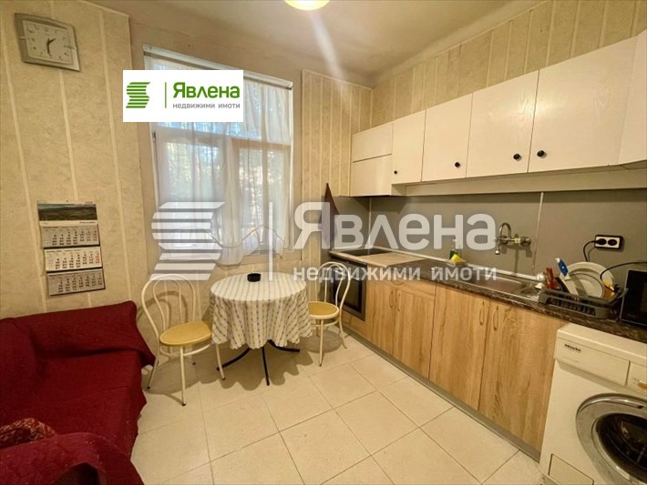 Продава ЕТАЖ ОТ КЪЩА, гр. София, Оборище, снимка 6 - Етаж от къща - 54768656