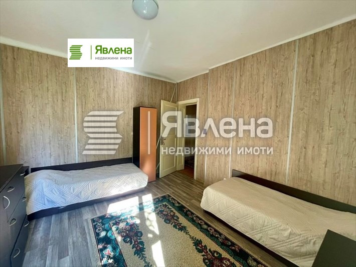 Продава ЕТАЖ ОТ КЪЩА, гр. София, Оборище, снимка 2 - Етаж от къща - 54768656