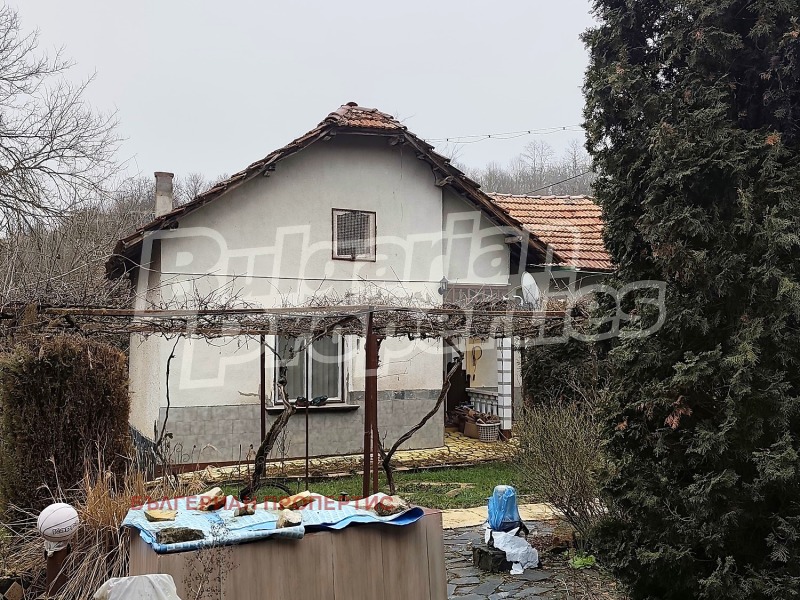 Продава КЪЩА, с. Драгана, област Ловеч, снимка 6 - Къщи - 53472316