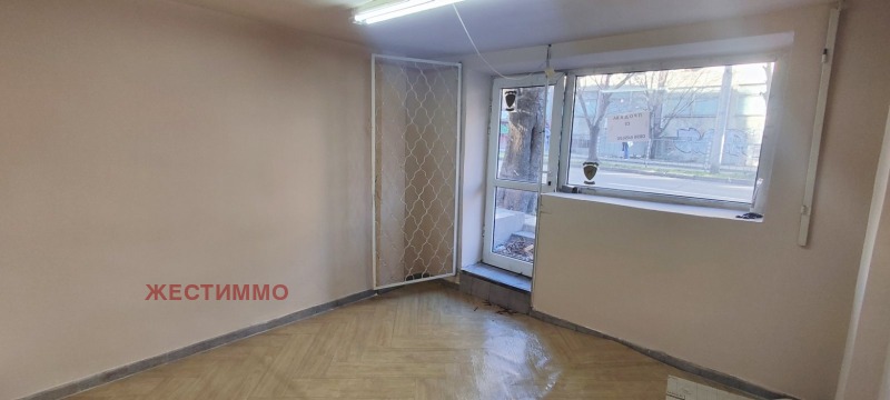 Продава МАГАЗИН, гр. Варна, Централна поща, снимка 4 - Магазини - 53489277