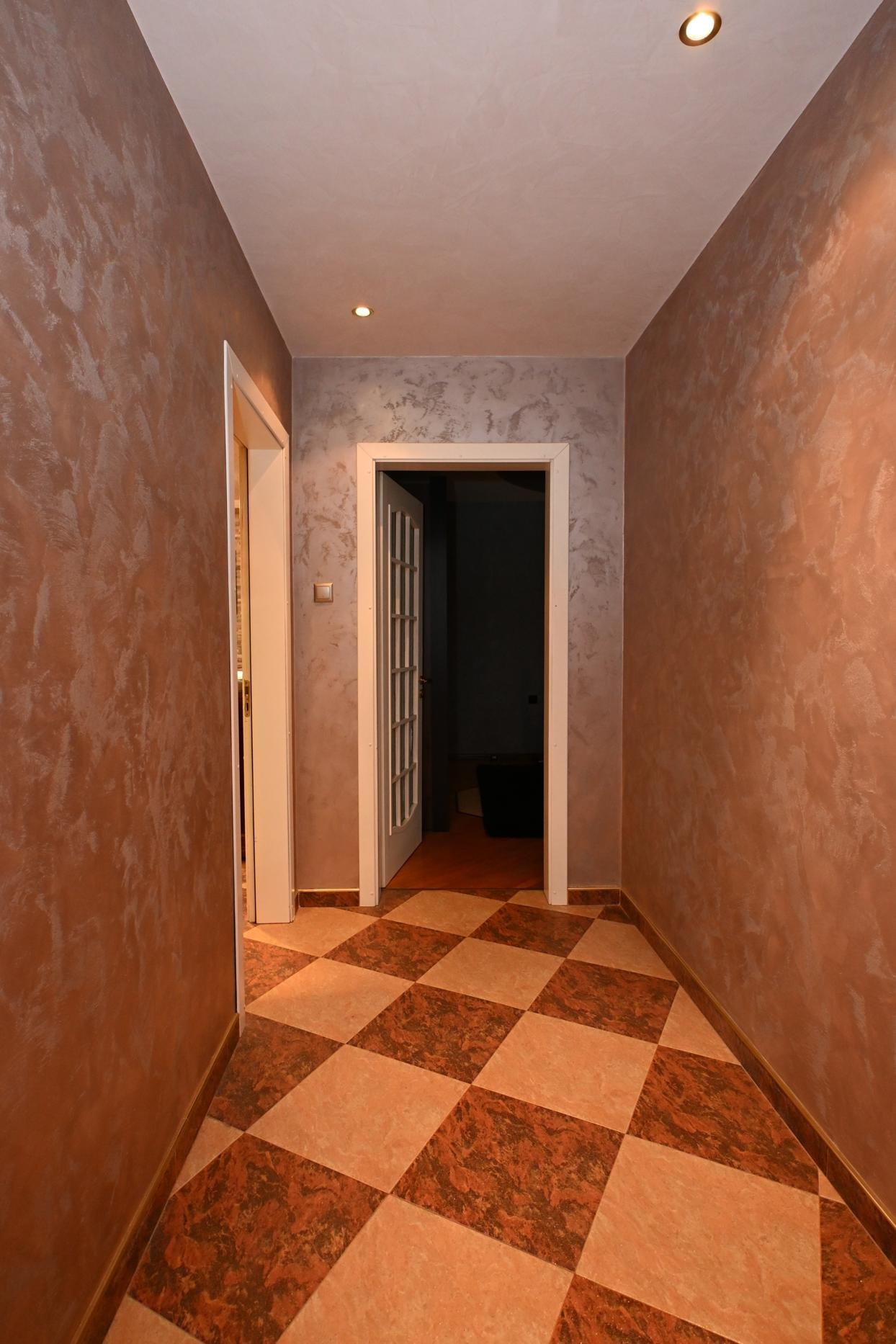 Продава 4-СТАЕН, гр. Перник, Център, снимка 14 - Апартаменти - 53896598