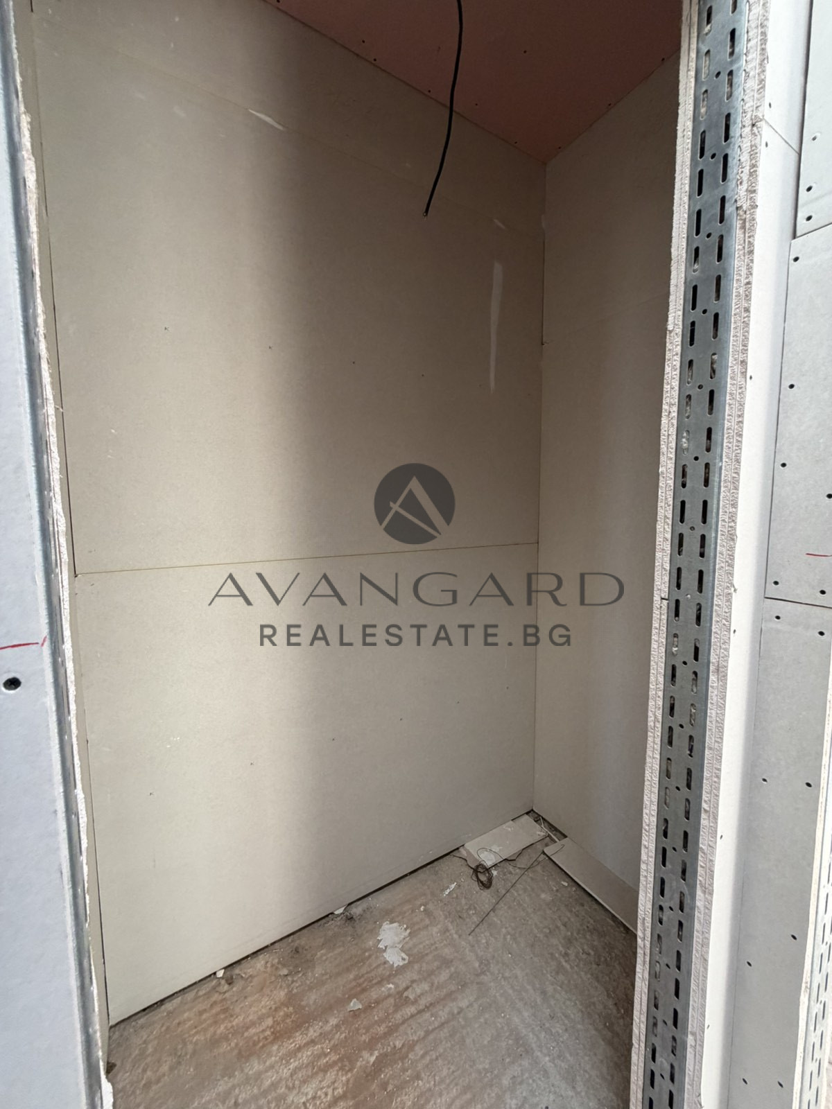 Продава КЪЩА, гр. Пловдив, Остромила, снимка 4 - Къщи - 49299874