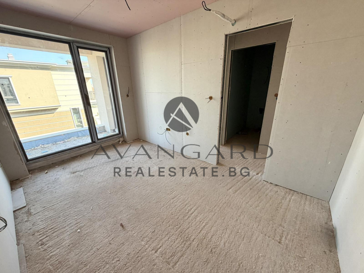 Продава КЪЩА, гр. Пловдив, Остромила, снимка 12 - Къщи - 49299874