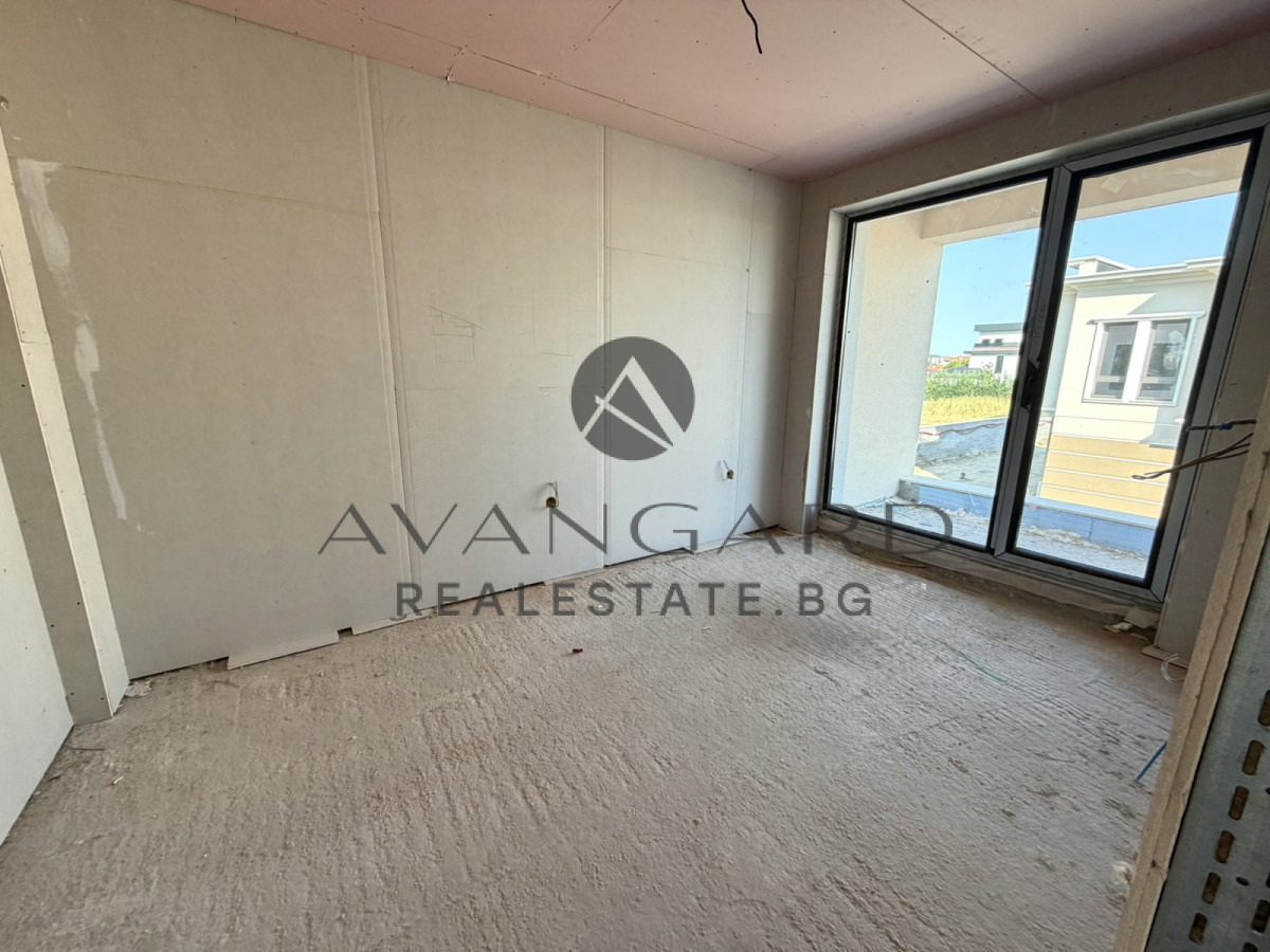 Продава КЪЩА, гр. Пловдив, Остромила, снимка 13 - Къщи - 49299874