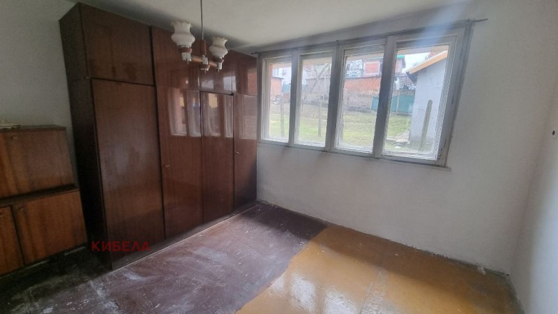 Продава ЕТАЖ ОТ КЪЩА, гр. Перник, Ралица, снимка 6 - Етаж от къща - 51561650