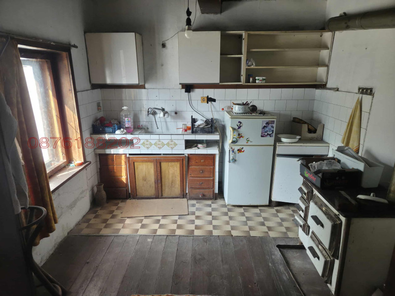 Продава КЪЩА, с. Лисец, област Ловеч, снимка 5 - Къщи - 52868643