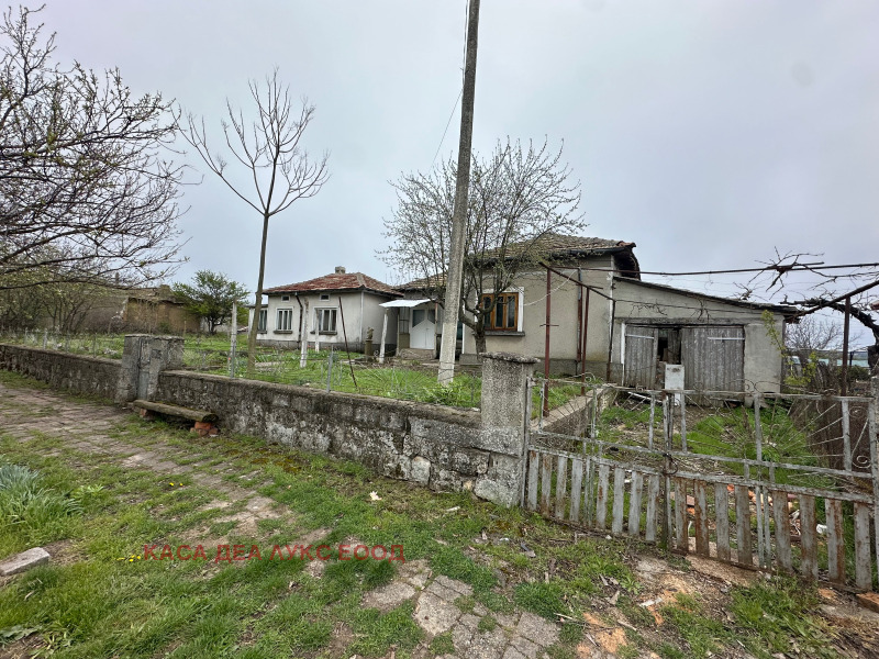 Продава КЪЩА в област Добрич, гр. Генерал Тошево - 100 кв.м / 26 842.82 € » 52 500 лв., КАСА ДЕА ЛУКС ЕООД