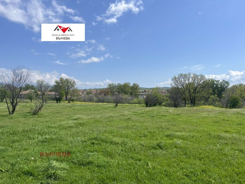 Продава ПАРЦЕЛ в област Пловдив, гр. Хисаря - 1331 кв.м / 84 900 € » 166 049.97 лв., ВЪЛЧЕВА
