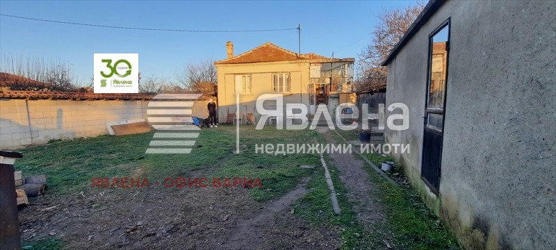 Продава КЪЩА, с. Приселци, област Варна, снимка 5 - Къщи - 49093060