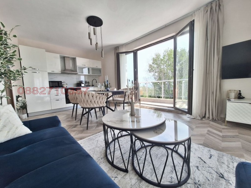 Продава  2-стаен област Варна , гр. Бяла , 71 кв.м | 70336423