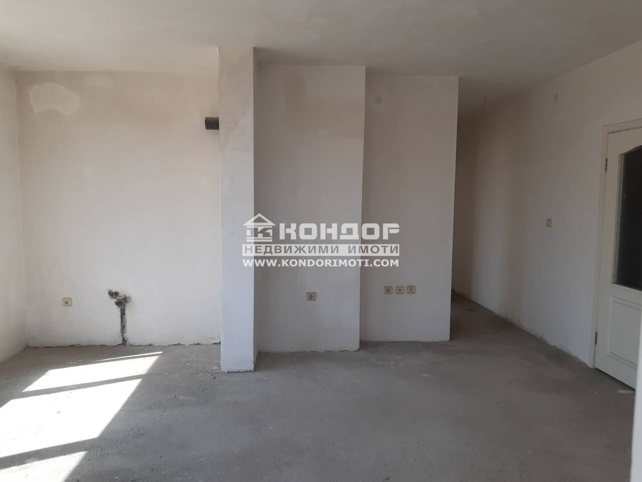 Продава 4-СТАЕН, гр. Пловдив, Кючук Париж, снимка 2 - Апартаменти - 54942691
