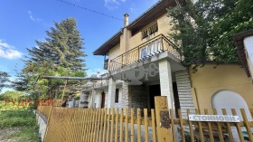 КЪЩА, 180 m2