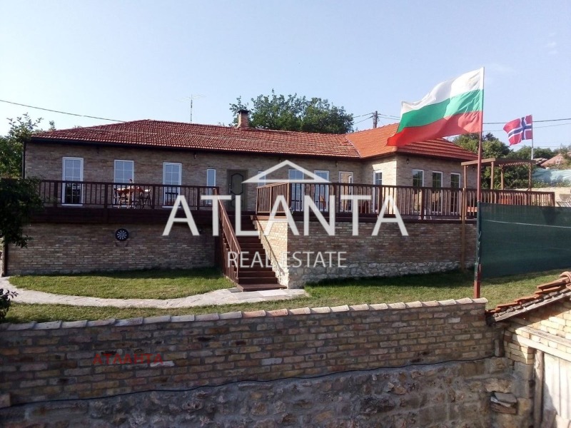 Na sprzedaż  Dom region Warny , Banowo , 403 mkw | 59822424 - obraz [2]