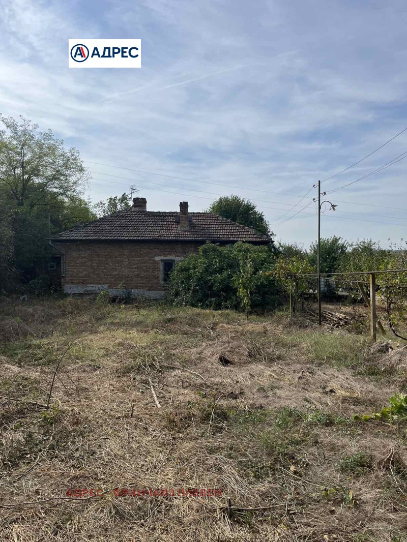 Продава КЪЩА, с. Бръшляница, област Плевен, снимка 10 - Къщи - 52600036