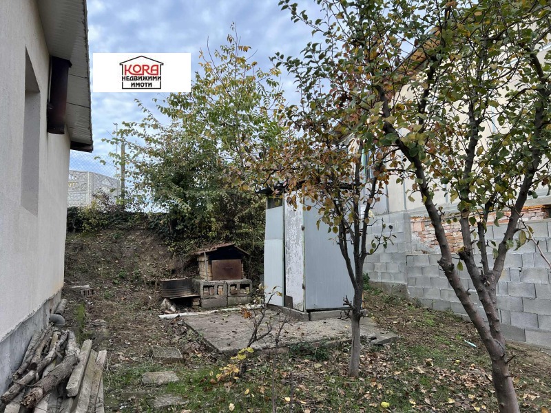 Продава ВИЛА, гр. Плевен, м-т Мъртва долина, снимка 15 - Вили - 52453889