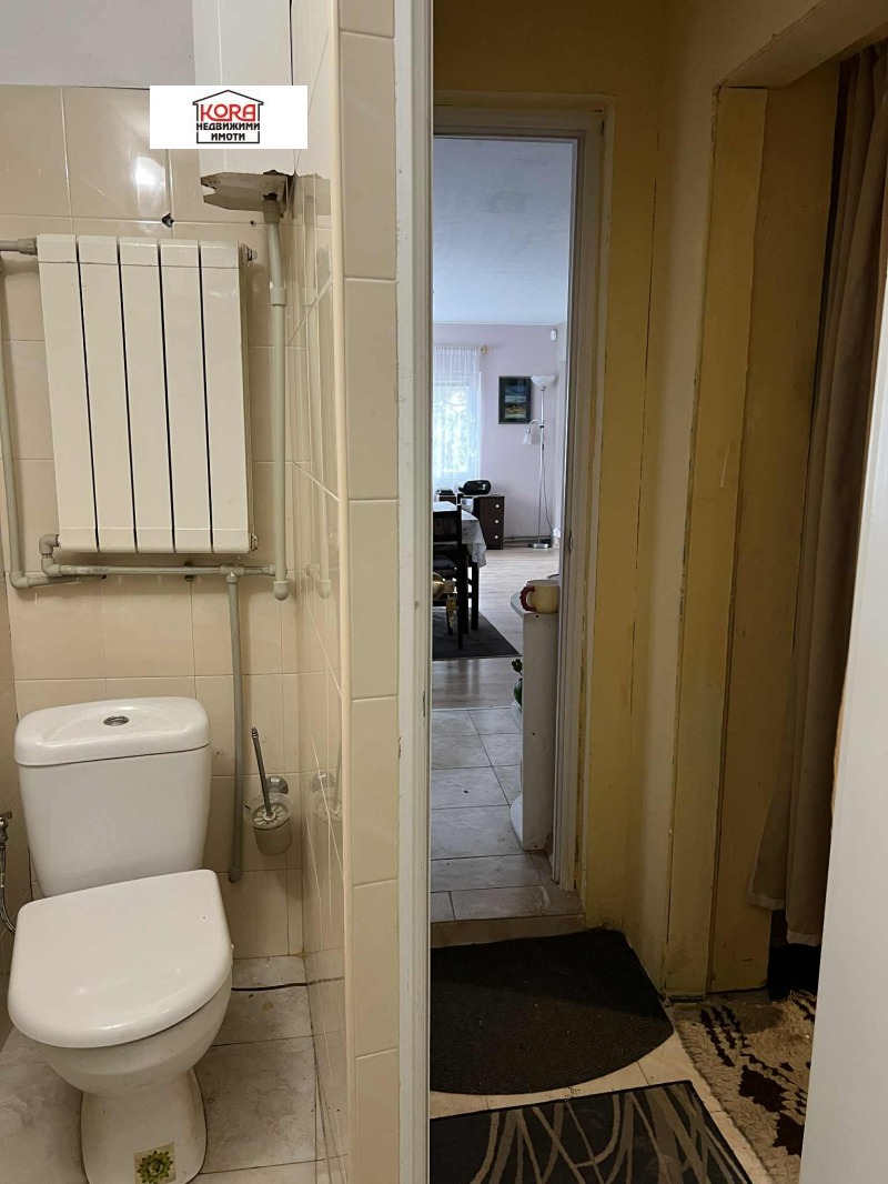 Продава ВИЛА, гр. Плевен, м-т Мъртва долина, снимка 9 - Вили - 52453889