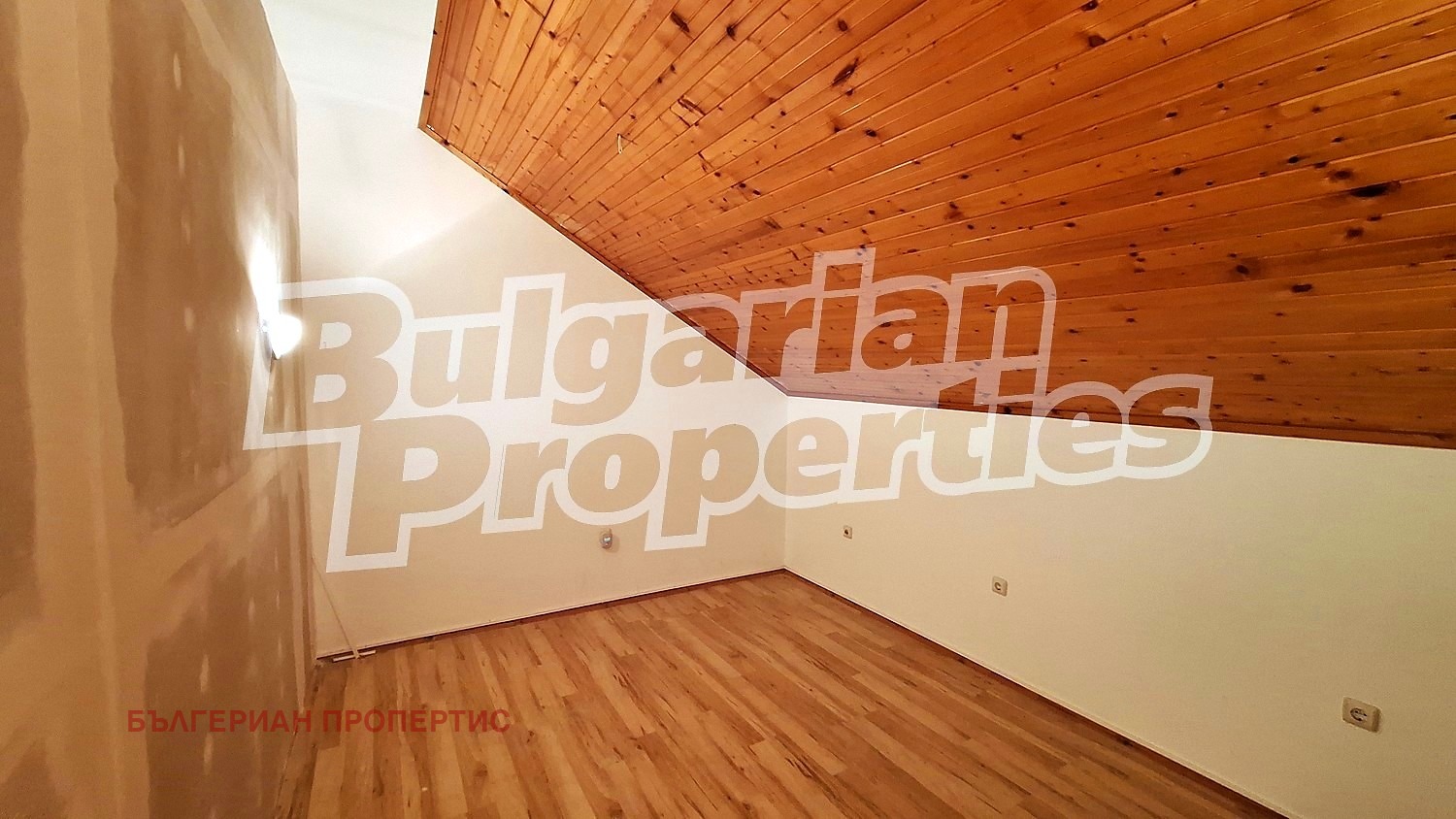 Продава КЪЩА, с. Великово, област Добрич, снимка 14 - Къщи - 55308318