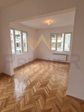 3 bedroom Tsentar, Sofia 1