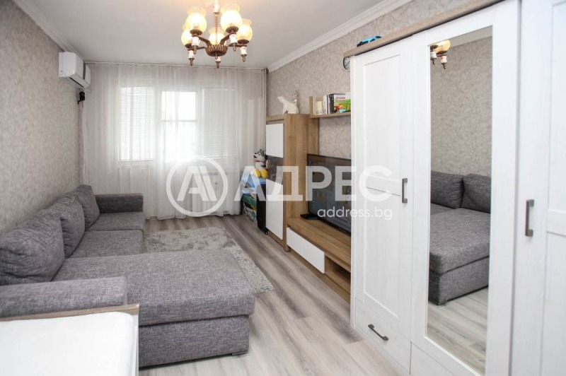 Продава  2-стаен, град София, Люлин 9 •  154 000 EUR • ID 39642441 — holmes.bg - [1] 