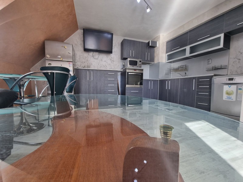 Продава 3-СТАЕН, гр. Пловдив, Център, снимка 2 - Апартаменти - 52985300