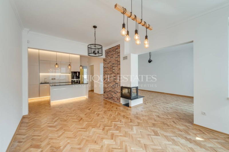 Na sprzedaż  3 sypialnie Sofia , Centar , 150 mkw | 40532148