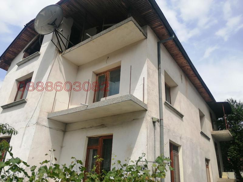 Продава ЕТАЖ ОТ КЪЩА, гр. Смолян, Стар център, снимка 4 - Етаж от къща - 52884071