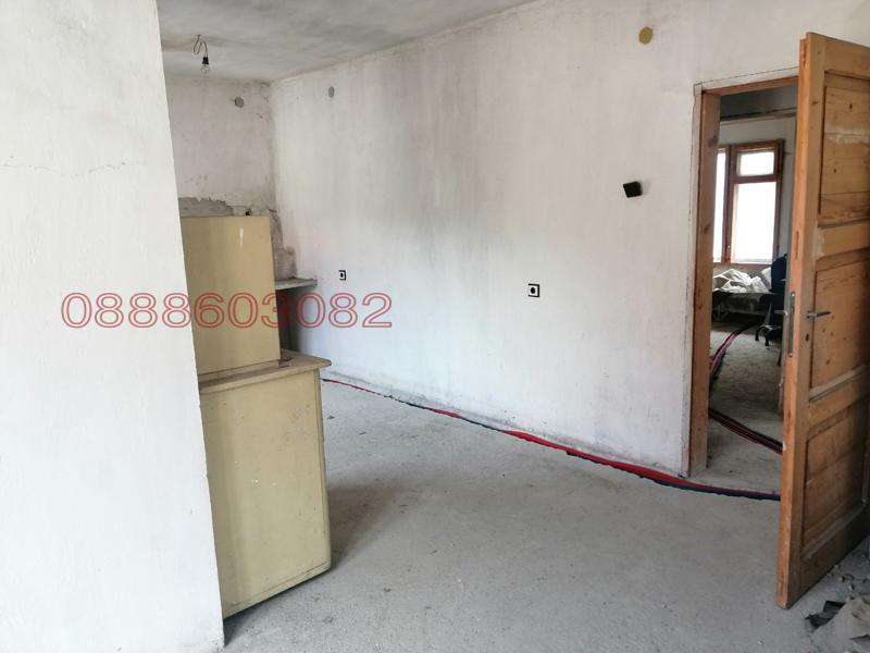 Продава ЕТАЖ ОТ КЪЩА, гр. Смолян, Стар център, снимка 9 - Етаж от къща - 52884071