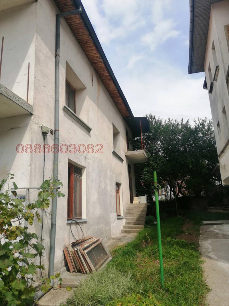 Продава ЕТАЖ ОТ КЪЩА, гр. Смолян, Стар център, снимка 5 - Етаж от къща - 52884071