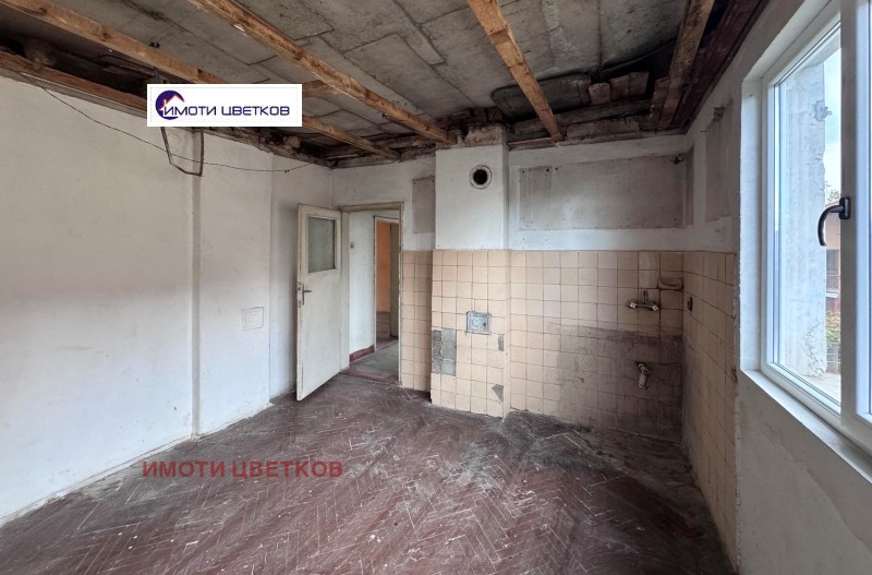 Продава ЕТАЖ ОТ КЪЩА, гр. Враца, Център, снимка 7 - Етаж от къща - 53247375