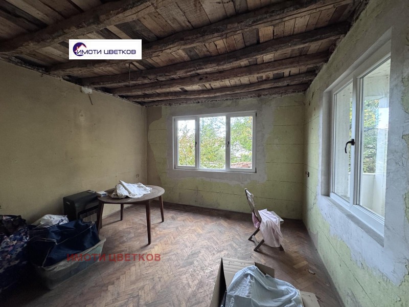 Продава ЕТАЖ ОТ КЪЩА, гр. Враца, Център, снимка 2 - Етаж от къща - 53247375