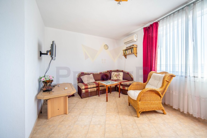 Продава КЪЩА, гр. Балчик, област Добрич, снимка 9 - Къщи - 53557044