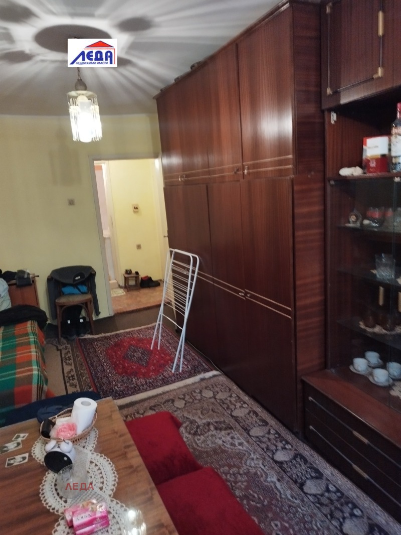 Продава 1-СТАЕН, гр. Плевен, 9-ти квартал, снимка 3 - Апартаменти - 52685644