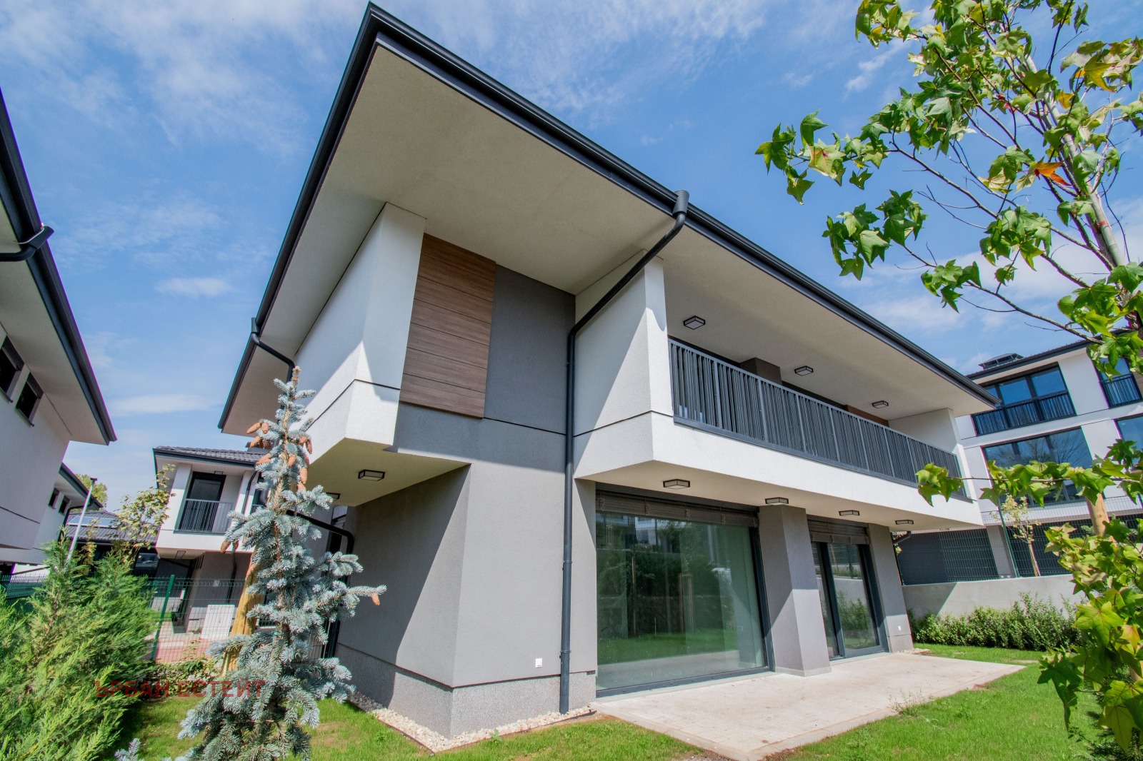 Продава КЪЩА, гр. София, м-т Камбаните, снимка 2 - Къщи - 52159490