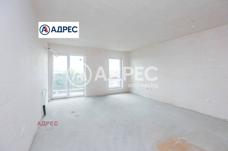 À venda  1 quarto Varna , Vazrajdane 1 , 77 m² | 74057984