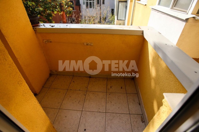 Продава 3-СТАЕН, гр. София, Център, снимка 3 - Апартаменти - 52688222