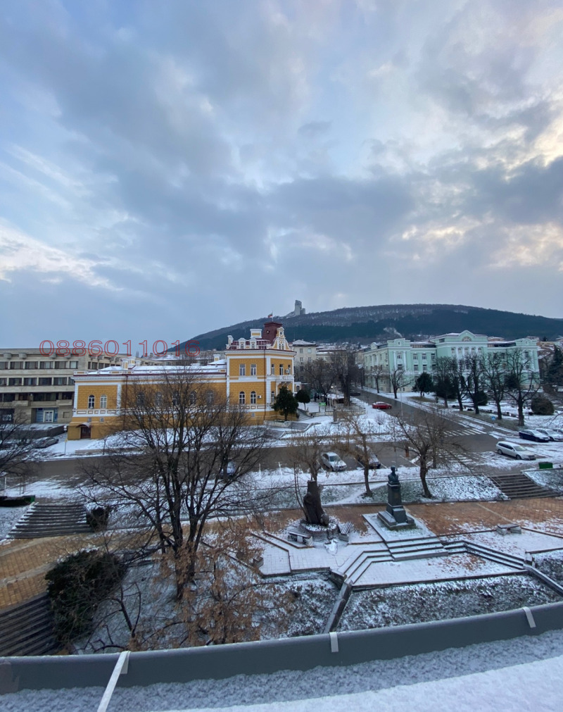 De vânzare  3 dormitoare Șumen , Țentâr , 151 mp | 56063012 - imagine [12]