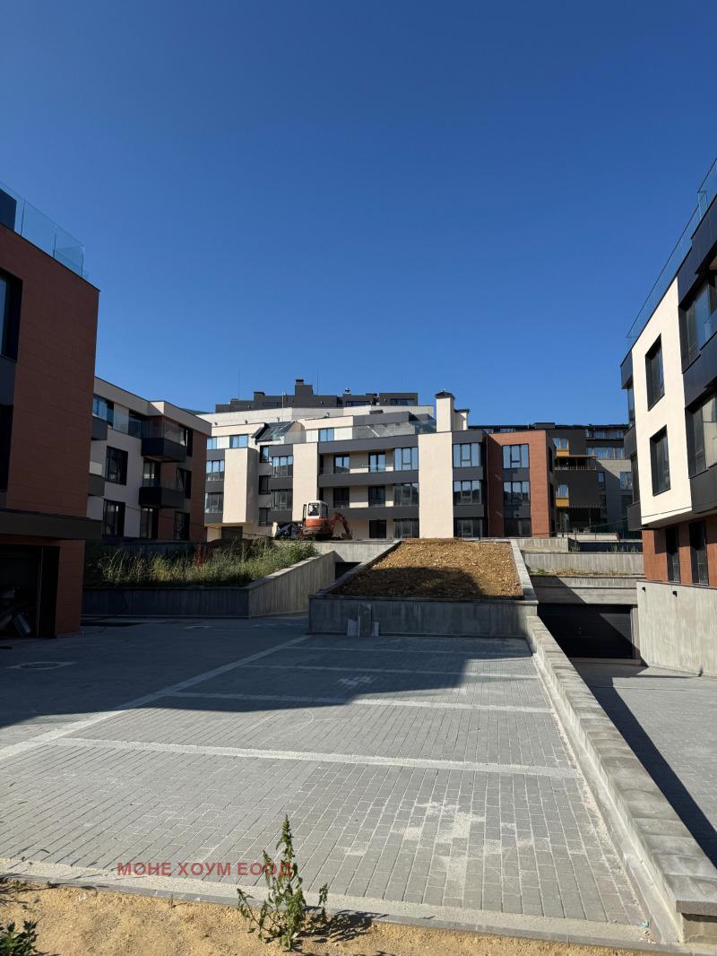 Продава ГАРАЖ, ПАРКОМЯСТО, град София, Манастирски ливади • 27000 € / 52807.41 лв. • 57573292 1