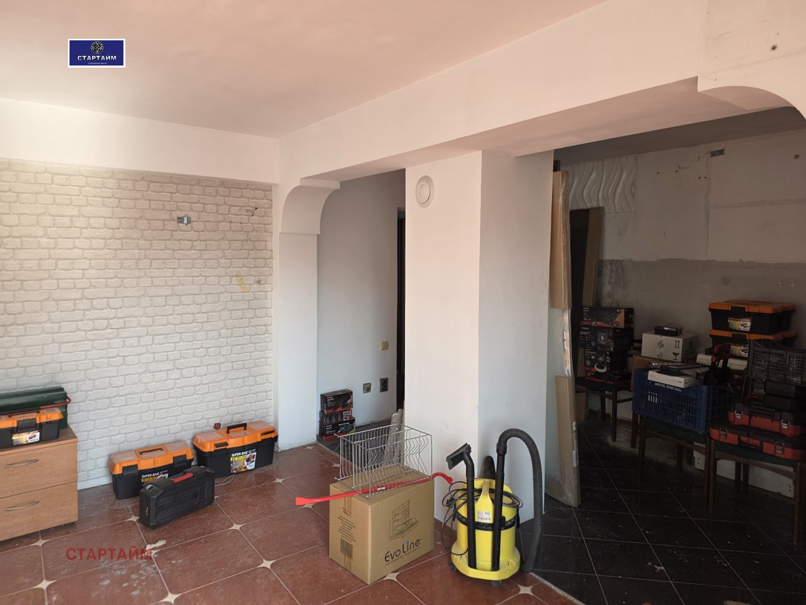 Продава 3-СТАЕН, гр. София, Хиподрума, снимка 2 - Апартаменти - 53884609