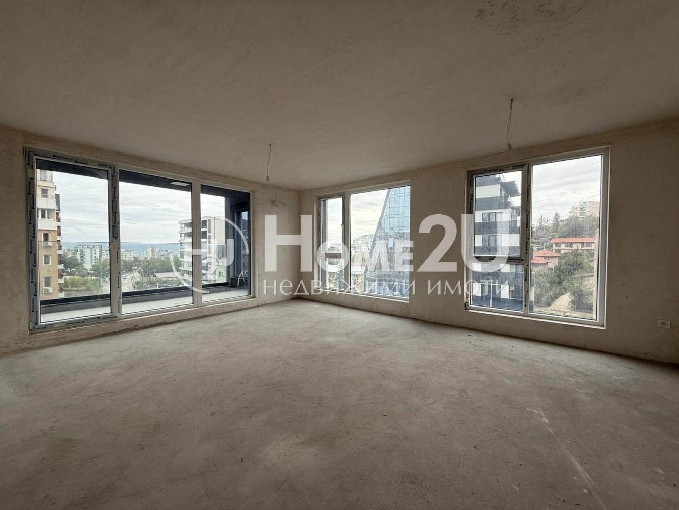 Продава 3-СТАЕН, гр. Варна, Левски 1