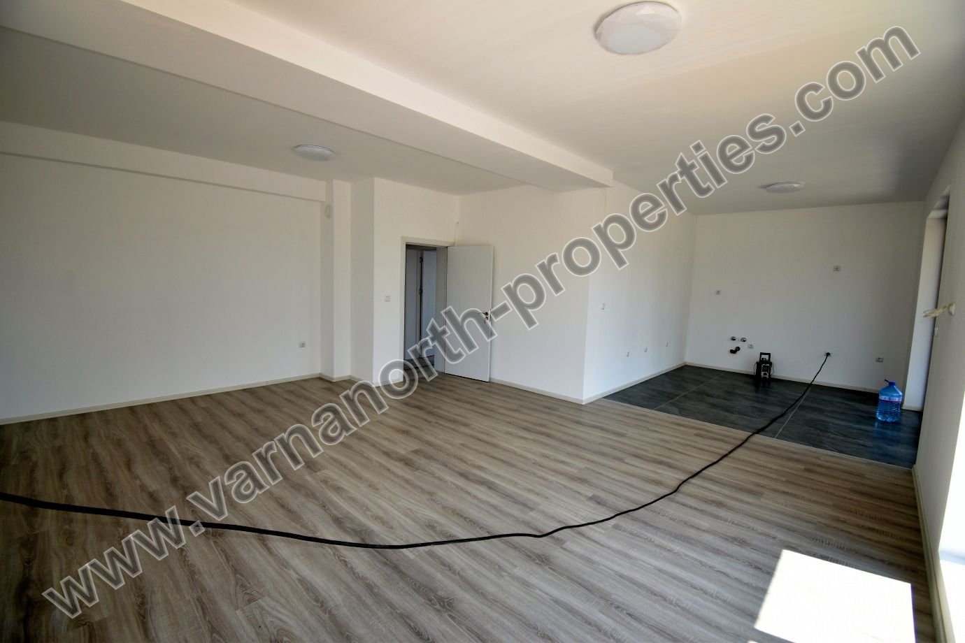Продава КЪЩА, с. Соколово, област Добрич, снимка 5 - Къщи - 55202395