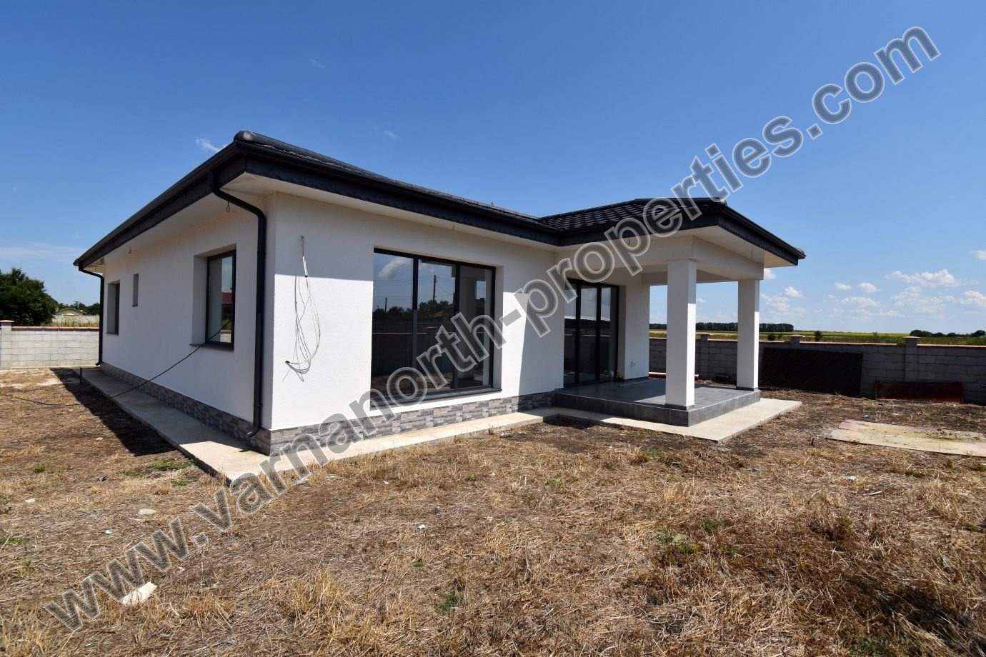 Продава КЪЩА, с. Соколово, област Добрич