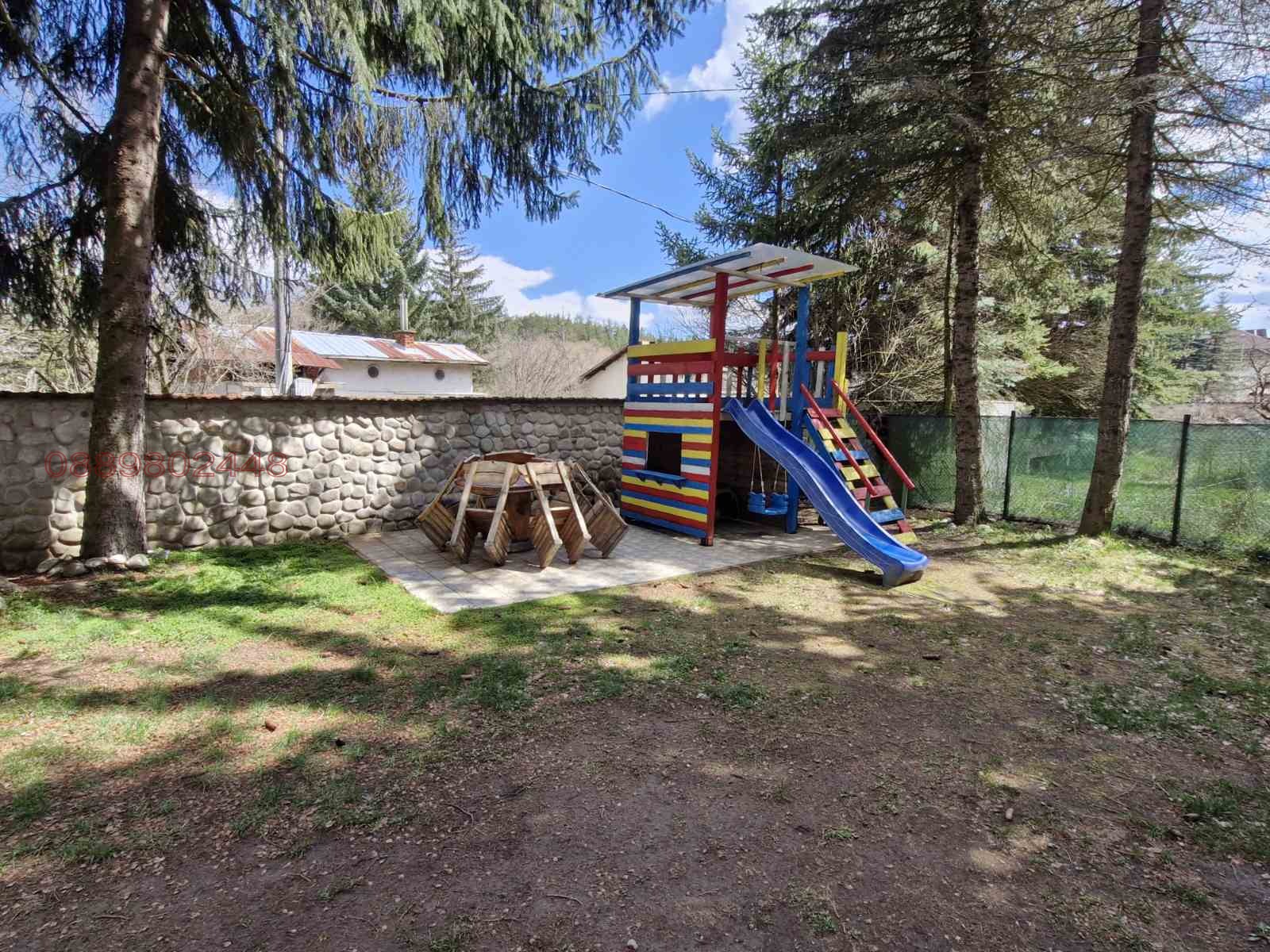 Продава ВИЛА, гр. София, м-т Щъркелово гнездо, снимка 2 - Вили - 54545159
