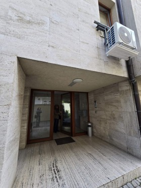 1 slaapkamer Doktorski pametnik, Sofia
