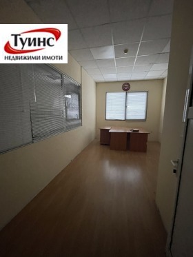 Ipari épület Industrialna zona - Sever, Plovdiv 7