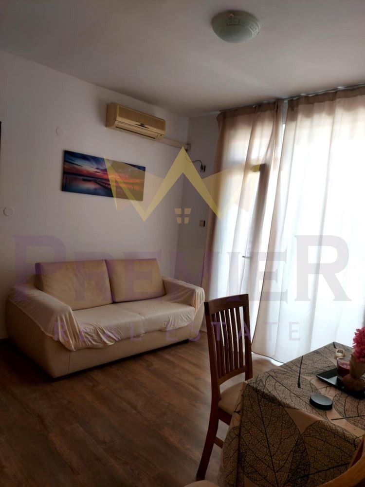 À venda  2 quartos região Burgas , k.k. Slantchev briag , 60 m² | 93269934 - imagem [3]